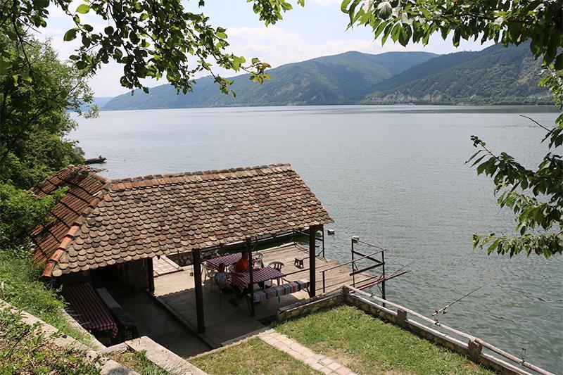 Chalet Ljubicine Kolibe Golubinje Ngoại thất bức ảnh